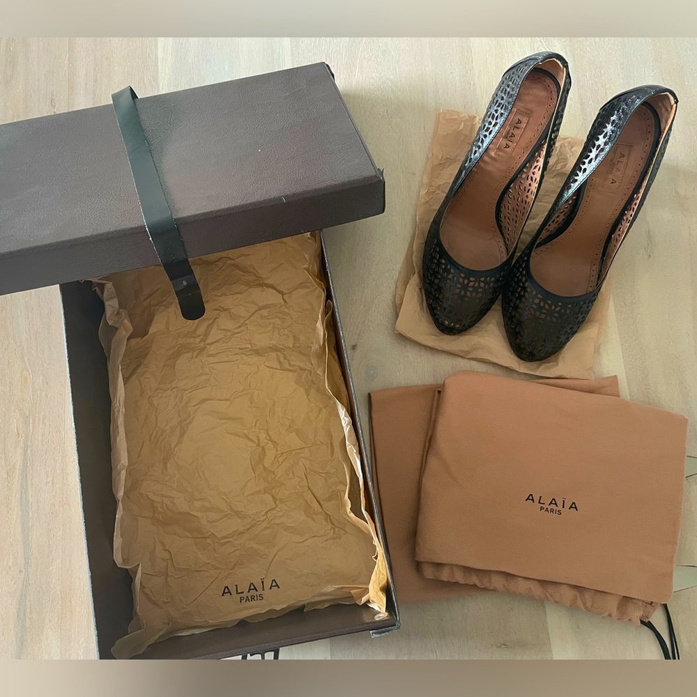 ALAÏA black Pumps